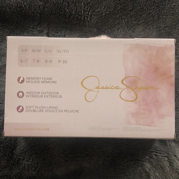 Jessica Simpson NWT medium size 7-8 memory foam slippers - Picture 2 of 3